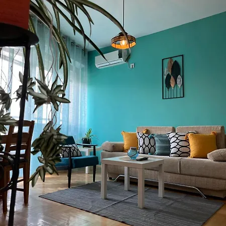 Color Loft - Center *