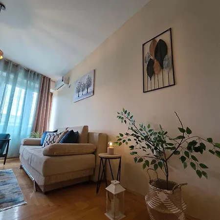 Renovated Calm Close To Center And Free Parking * Skopje