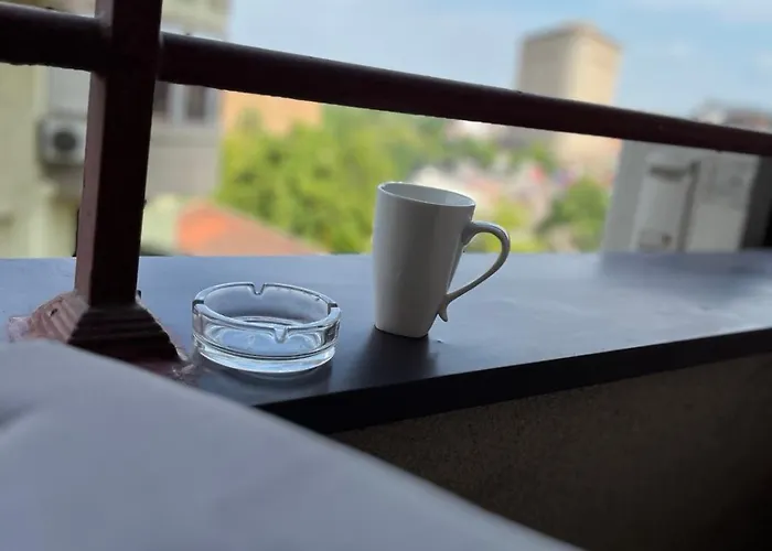 Renovated Calm Close To Center And Free Parking *