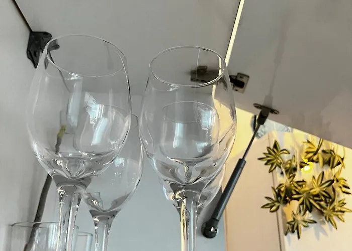 Renovated Calm Close To Center And Free Parking Apartment