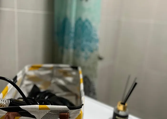 Renovated Calm Close To Center And Free Parking Skopje