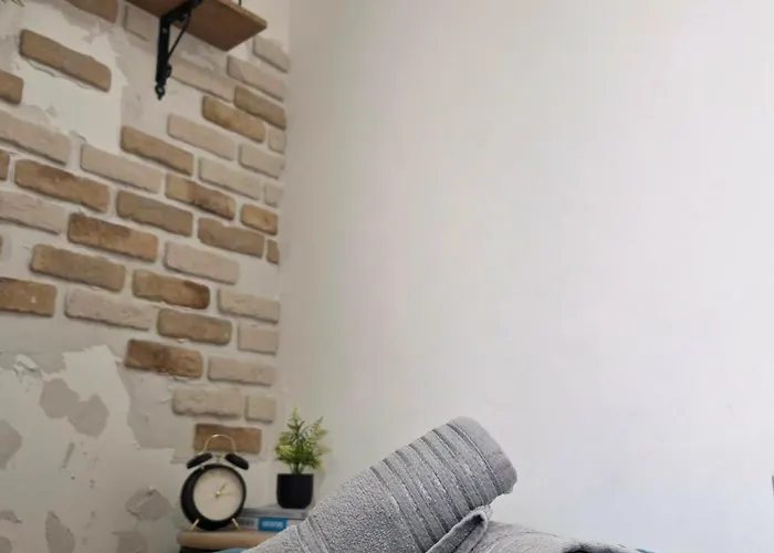 Renovated Calm Close To Center And Free Parking Skopje